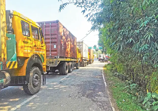 BD India Border Custom Station Stopped