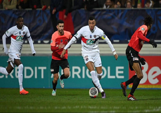 Embappe Hattrick PSG 080124