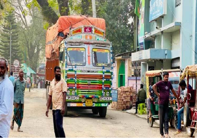 Export Import started at Hilli land port