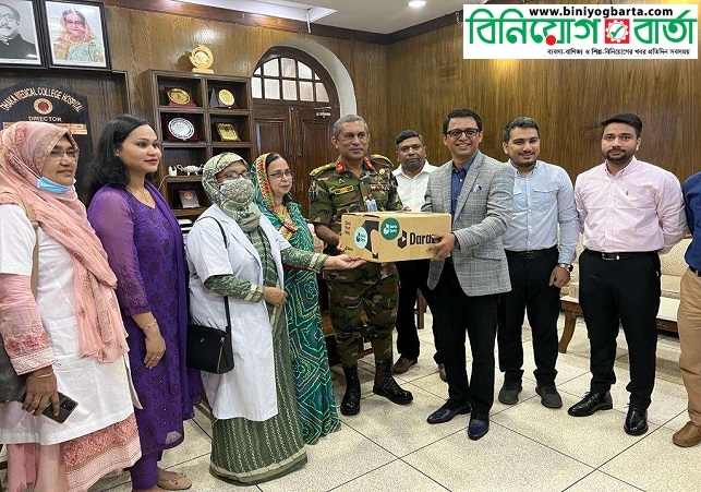 Photo_Daraz Bangladesh donates 1000 Reusable Sanitary Napkins on the occasion of Menstrual Hygiene Day