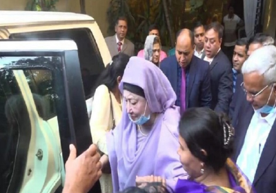 Khaleda in Dhaka