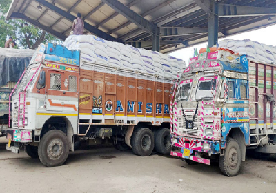 Rice Import through Benapole Started